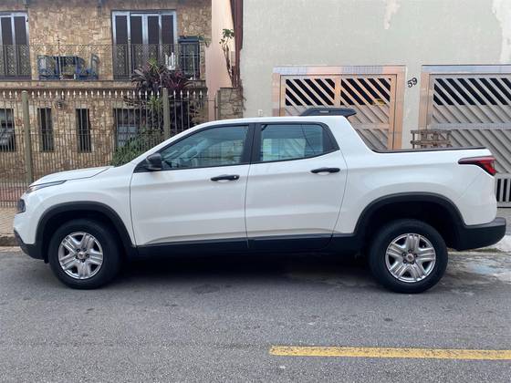 FIAT TORO 1.8 16V EVO FLEX ENDURANCE AT6 FIAT TORO 1.8 16V EVO FLEX ENDURANCE AT6